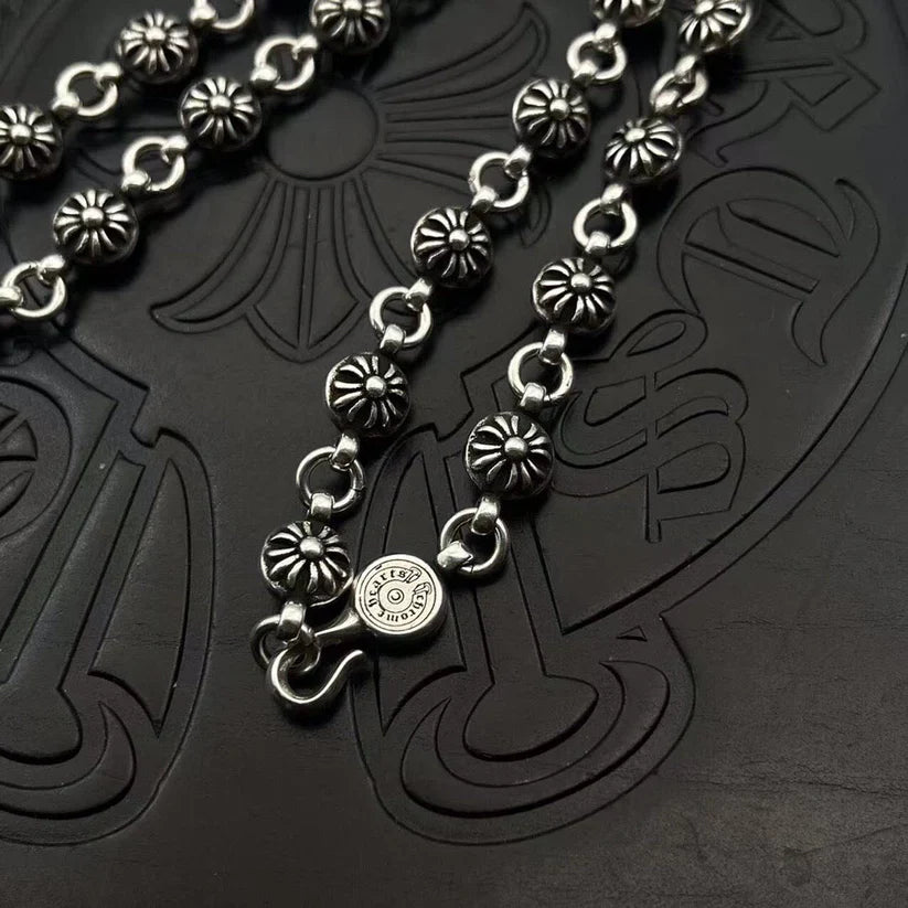 CH LOGO NECKLACE 9