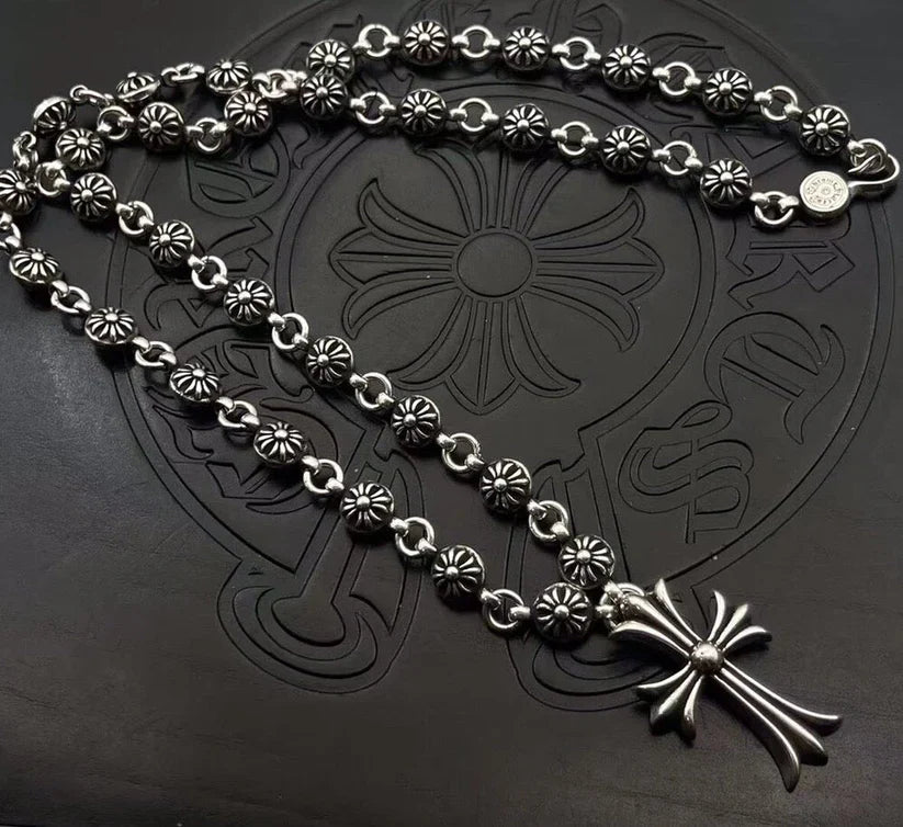CH LOGO NECKLACE 9